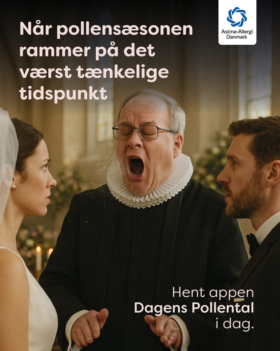 Pollenkampagne-annonce: en præst nyser mellem brudeparret ved alteret